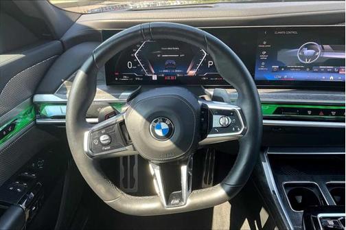 2024 BMW 740 i
