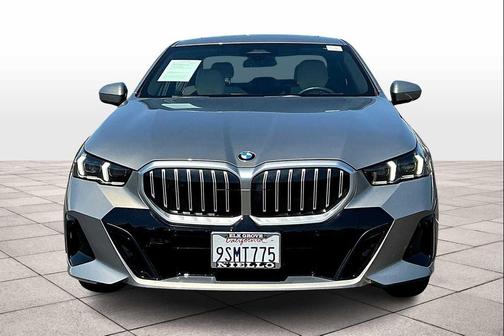 2025 BMW 530 i