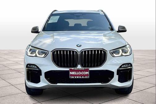 2021 BMW X5 M50i