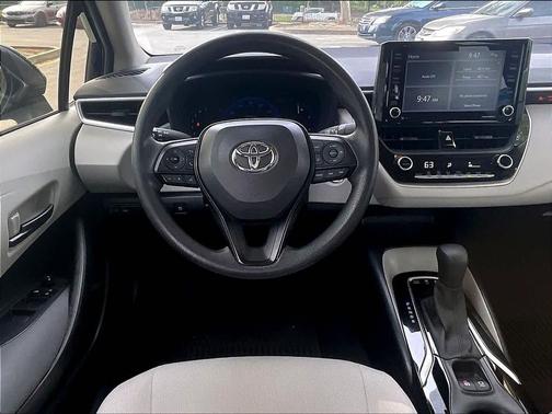 2022 Toyota Corolla Hybrid LE