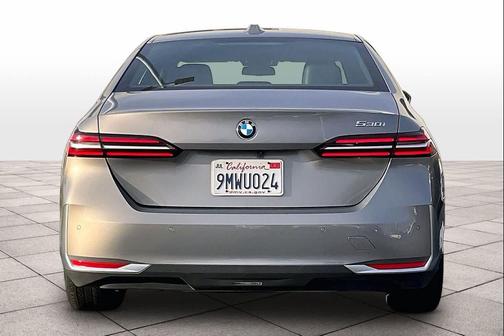 2024 BMW 530 Sedan