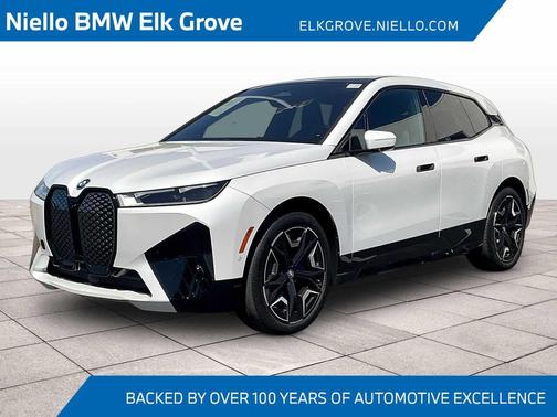 Mineral White Metallic 2025 BMW iX xDrive50