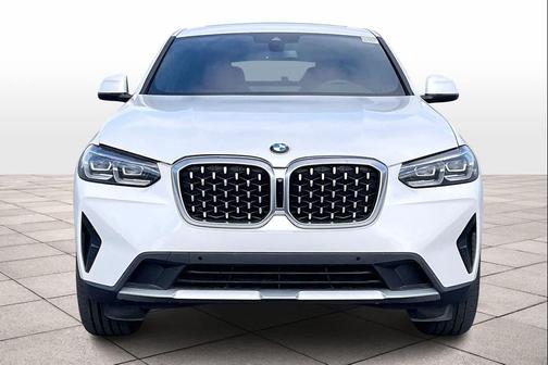 2024 BMW X4 xDrive30i