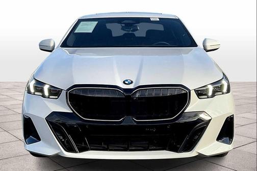 2024 BMW 530 i