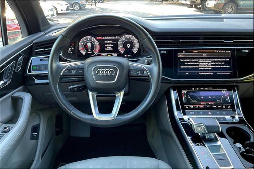 2021 Audi Q7 55 Premium Plus