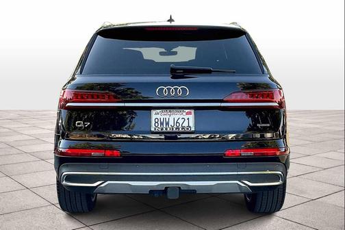 2021 Audi Q7 55 Premium Plus