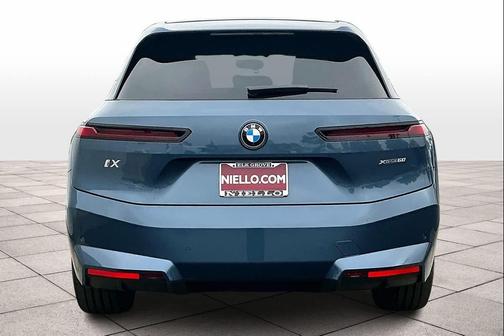 2026 BMW iX xDrive60