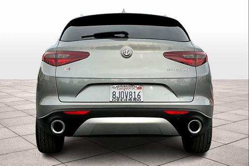 2018 Alfa Romeo Stelvio Base