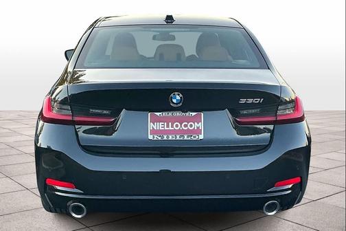 2026 BMW 330 330i