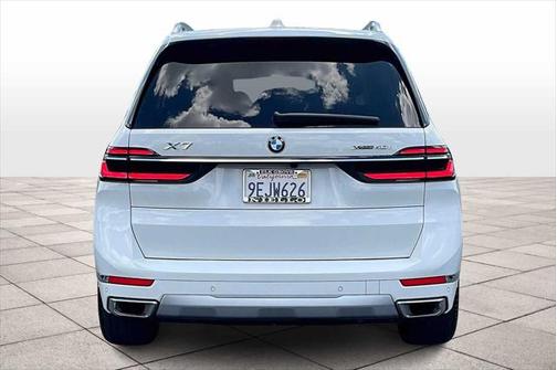 2023 BMW X7 xDrive40i