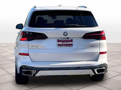 Mineral White Metallic 2026 BMW X5 PHEV xDrive50e