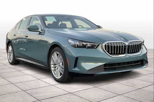 2024 BMW 530 Sedan