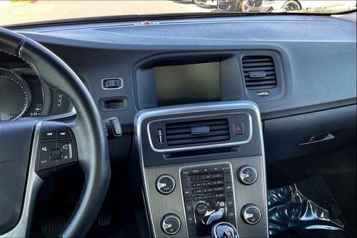 2015 Volvo S60 T5 Premier