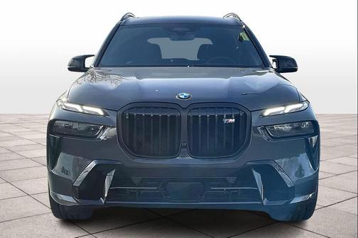 2025 BMW X7 M60i