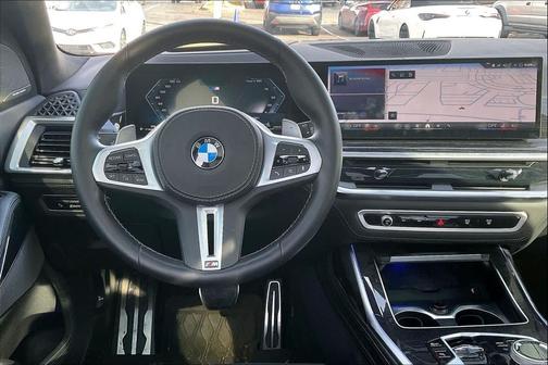 2025 BMW X7 M60i