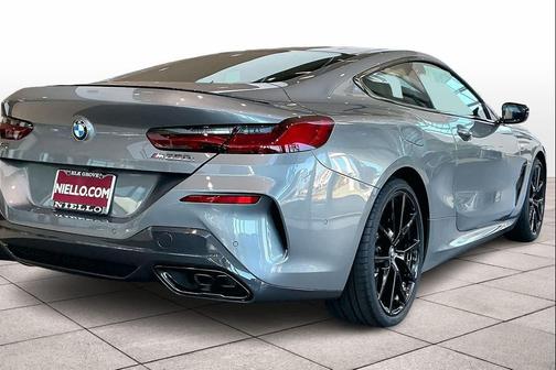 2026 BMW M850 xDrive