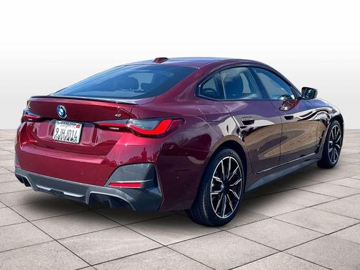 Aventurin Red Metallic 2023 BMW i4 Gran Coupe eDrive40