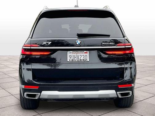 2025 BMW X7 xDrive40i