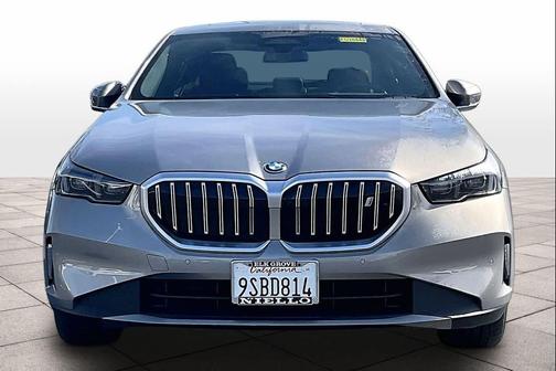 2025 BMW i5 xDrive40