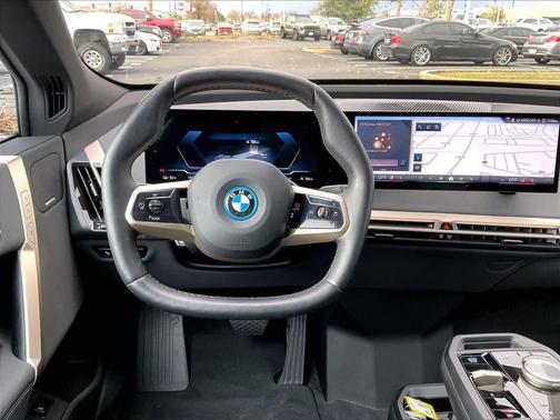 2025 BMW iX xDrive50