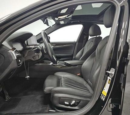 2022 BMW 530 i xDrive