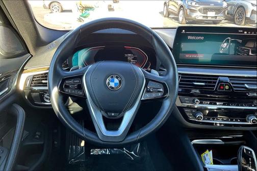 2022 BMW 530 i xDrive