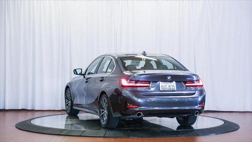 Mineral Gray Metallic 2021 BMW 330 330i