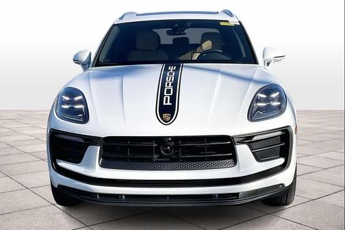 2024 Porsche Macan AWD
