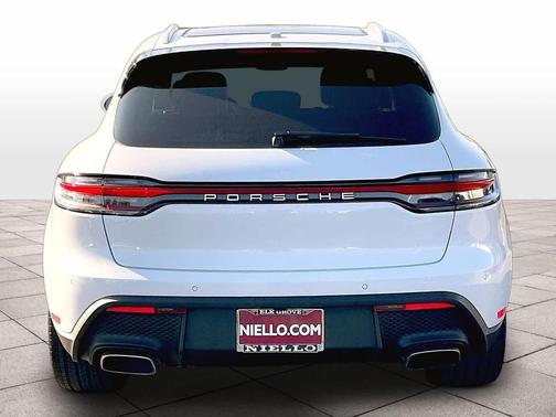 2024 Porsche Macan AWD