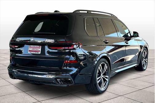 2026 BMW X7 M60i