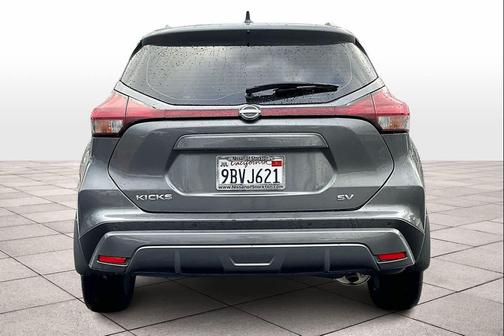 2022 Nissan Kicks SV
