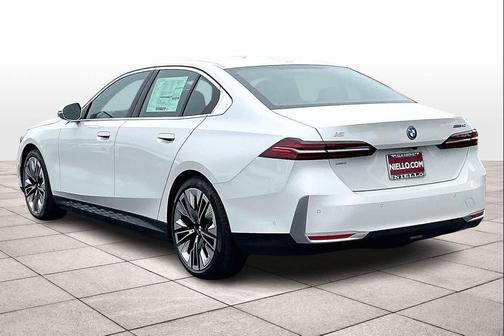 2026 BMW i5 eDrive40