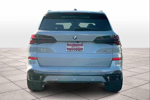 2026 BMW X5 sDrive40i