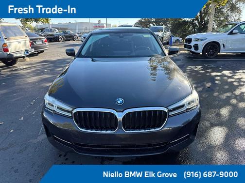 2022 BMW 530e Base