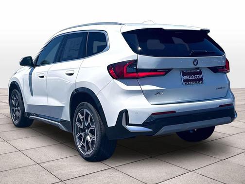 Alpine White 2026 BMW X1 xDrive28i