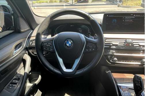2023 BMW 530e Base