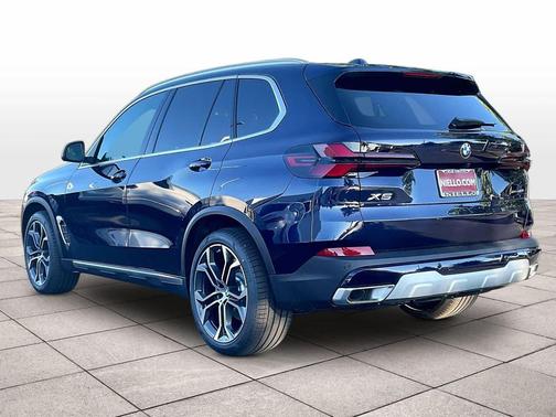 Tanzanite Blue II Metallic 2026 BMW X5 xDrive40i