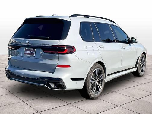 Brooklyn Grey Metallic 2026 BMW X7 xDrive40i