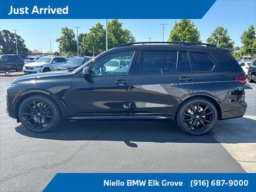 2025 BMW X7 xDrive40i