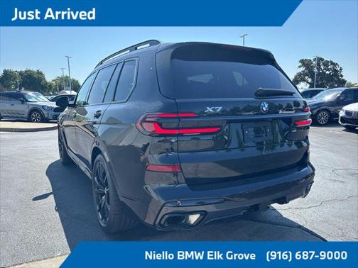 2025 BMW X7 xDrive40i