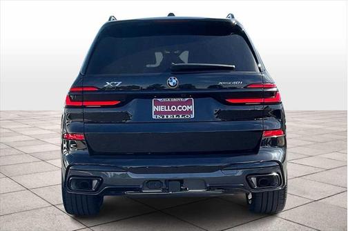 2025 BMW X7 xDrive40i