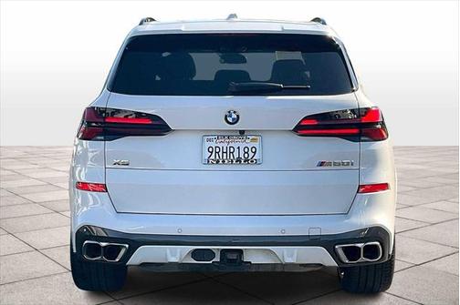 2025 BMW X5 M60i