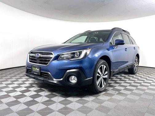 Photo 3 of 39 of 2019 Subaru Outback 2.5i Limited