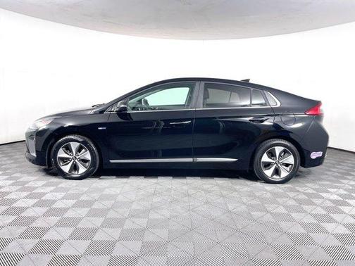 Photo 5 of 37 of 2017 Hyundai IONIQ EV Limited