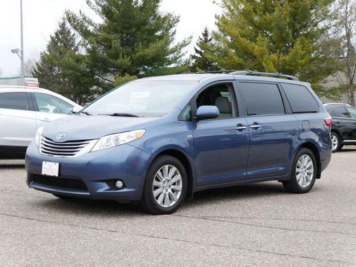 2017 Toyota Sienna XLE Premium