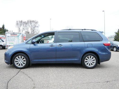 2017 Toyota Sienna XLE Premium