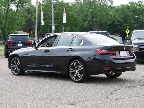 2024 BMW 330 i xDrive