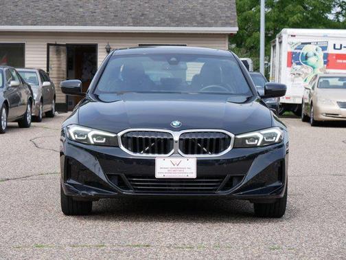 2024 BMW 330 i xDrive