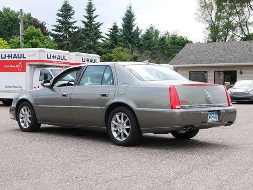 2010 Cadillac DTS Luxury Collection