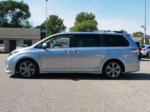 2012 Toyota Sienna SE